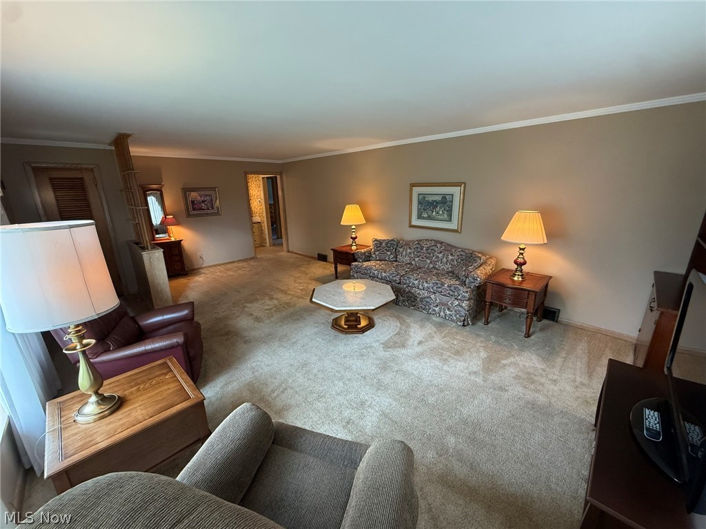 120 E 21st Street Dover OH 44622