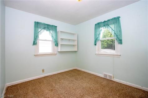 255 Wolf Avenue Wadsworth OH 44281