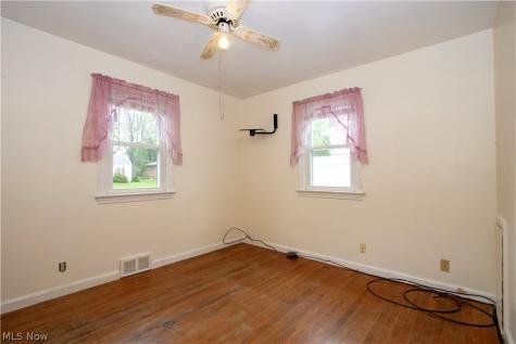 255 Wolf Avenue Wadsworth OH 44281