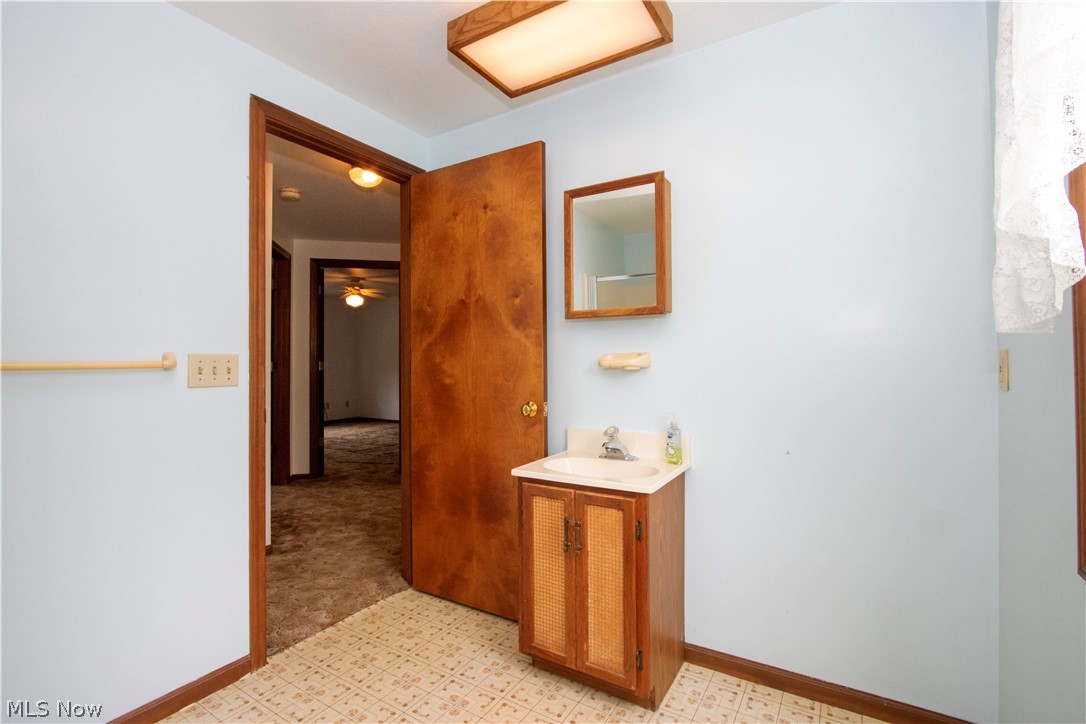 255 Wolf Avenue Wadsworth OH 44281
