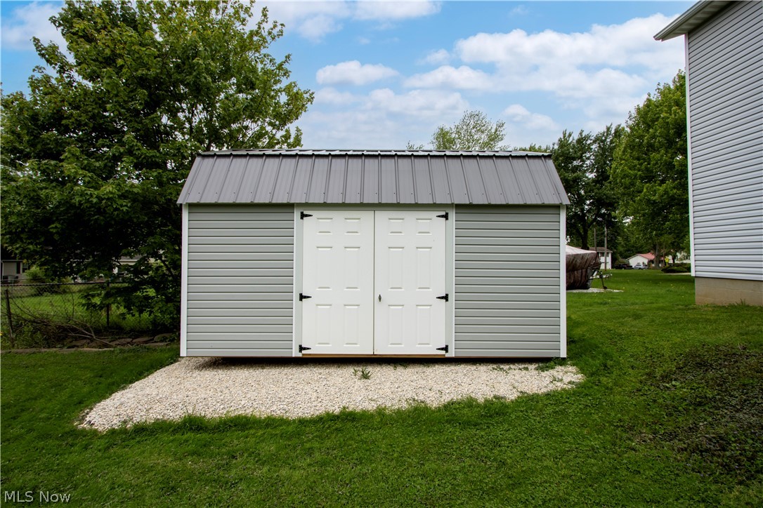 255 Wolf Avenue Wadsworth OH 44281