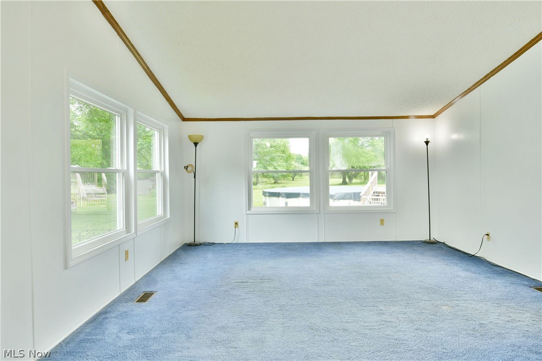 826 Bristol Champion Townline Road NE Bristolville OH 44402