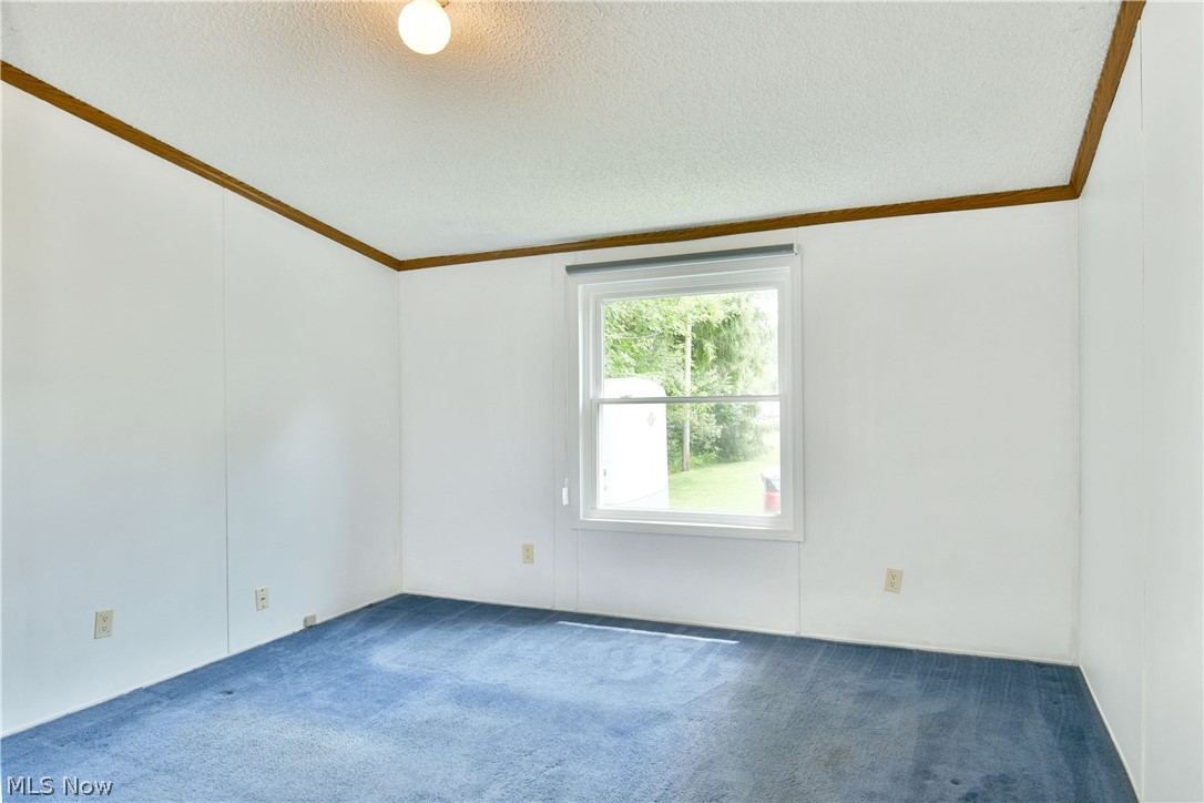 826 Bristol Champion Townline Road NE Bristolville OH 44402