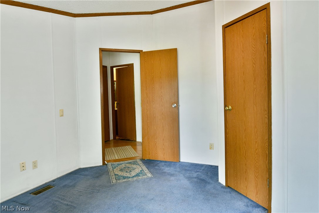 826 Bristol Champion Townline Road NE Bristolville OH 44402