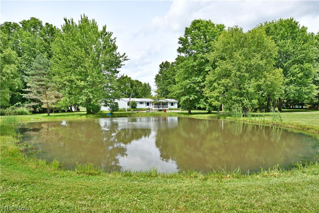 826 Bristol Champion Townline Road NE Bristolville OH 44402