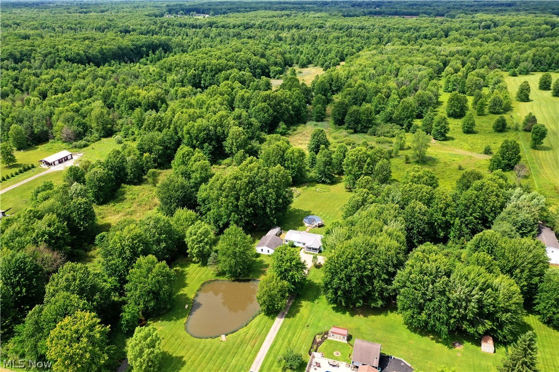 826 Bristol Champion Townline Road NE Bristolville OH 44402