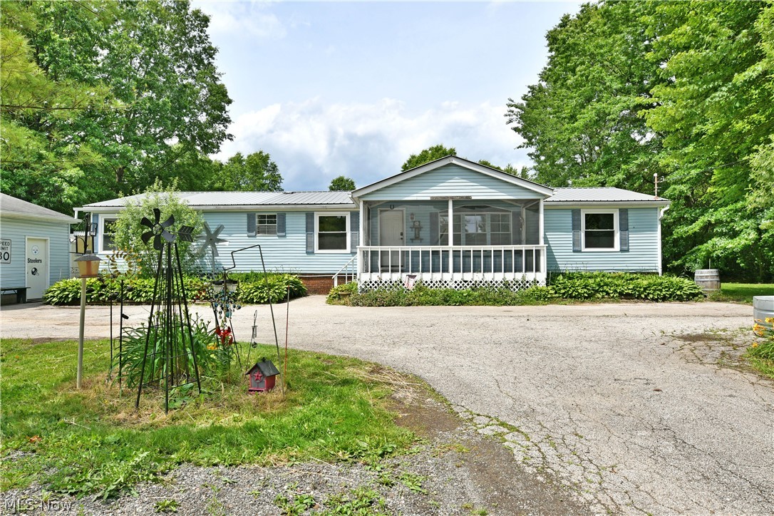 826 Bristol Champion Townline Road NE Bristolville OH 44402
