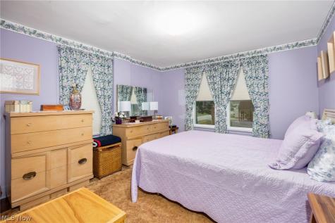 343 Kathron Avenue Cuyahoga Falls OH 44221