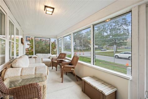 343 Kathron Avenue Cuyahoga Falls OH 44221