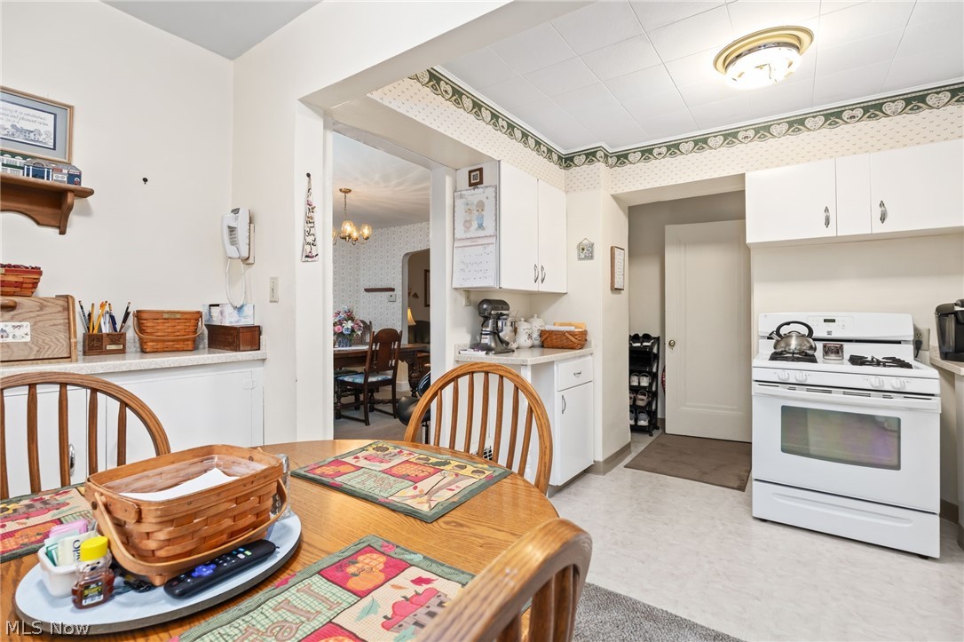 343 Kathron Avenue Cuyahoga Falls OH 44221