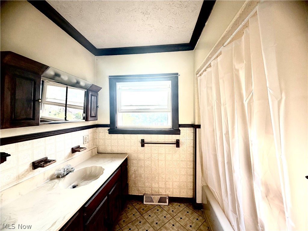 313 Vine Street East Liverpool OH 43920