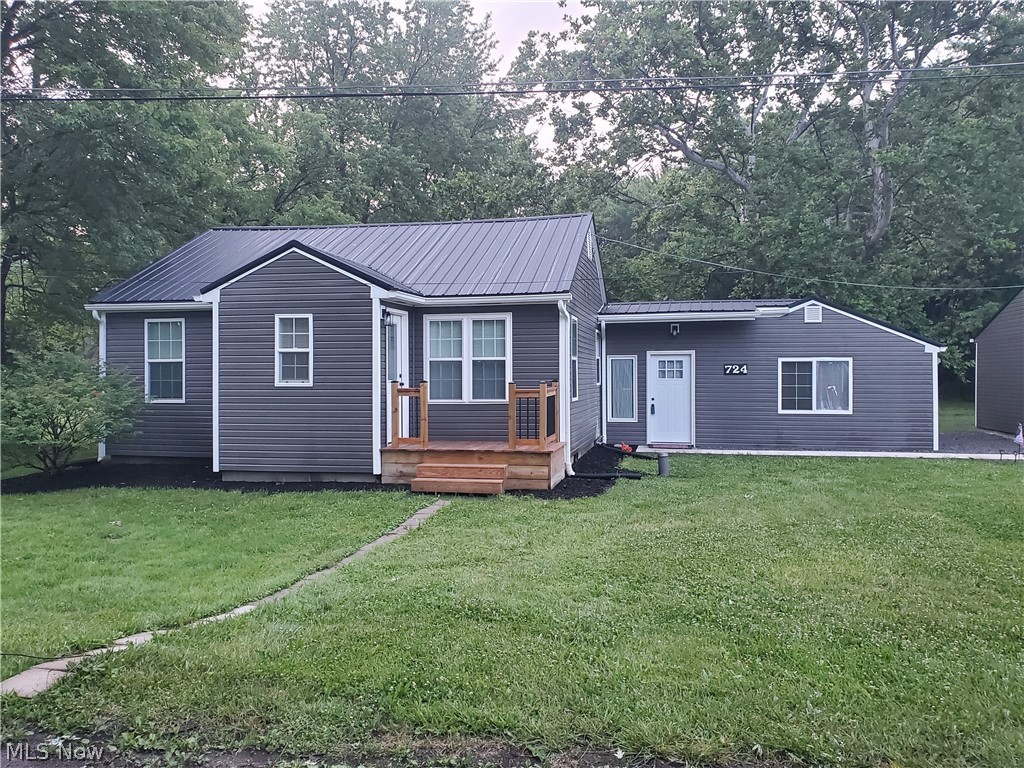 724 Briggs Road Leavittsburg OH 44430