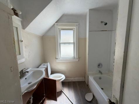 475 E 118th Street Cleveland OH 44108