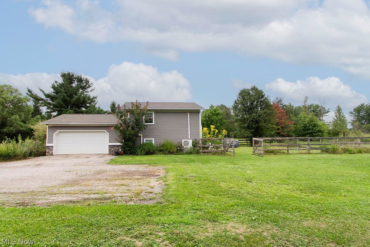 7311 Meadow View Drive Seville OH 44273