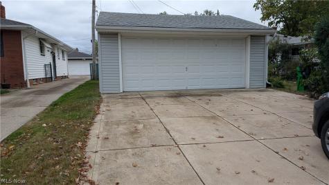 5535 Cumberland Drive Garfield Heights OH 44125