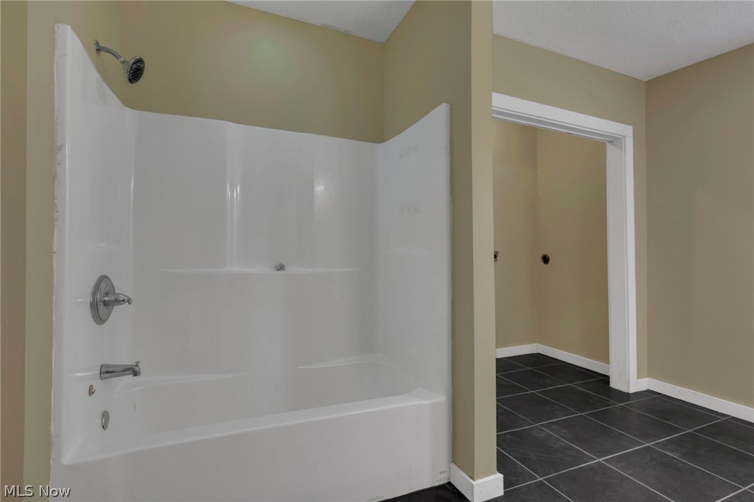 9611 Township Road 390a SE Corning OH 43730