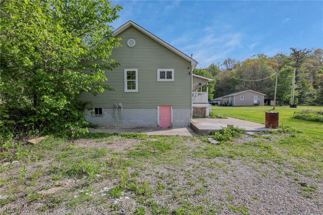 9611 Township Road 390a SE Corning OH 43730