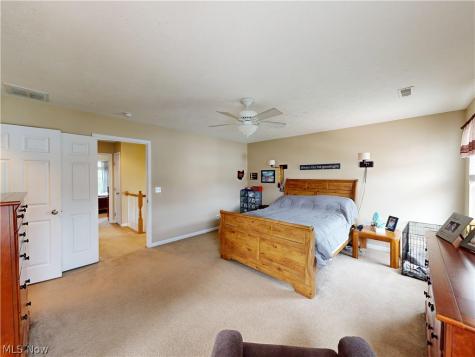 231 S Settlers Lane Painesville OH 44077