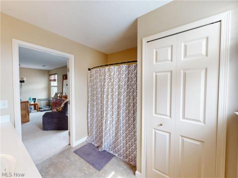 231 S Settlers Lane Painesville OH 44077