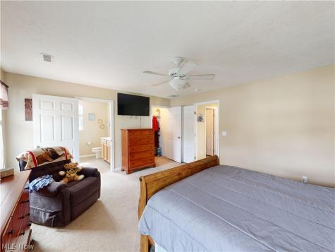 231 S Settlers Lane Painesville OH 44077
