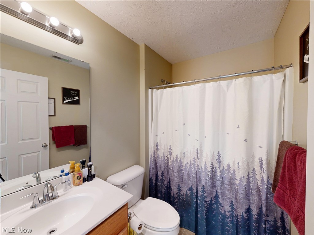 231 S Settlers Lane Painesville OH 44077