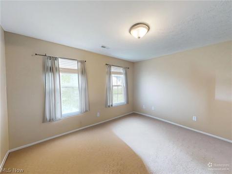 231 S Settlers Lane Painesville OH 44077