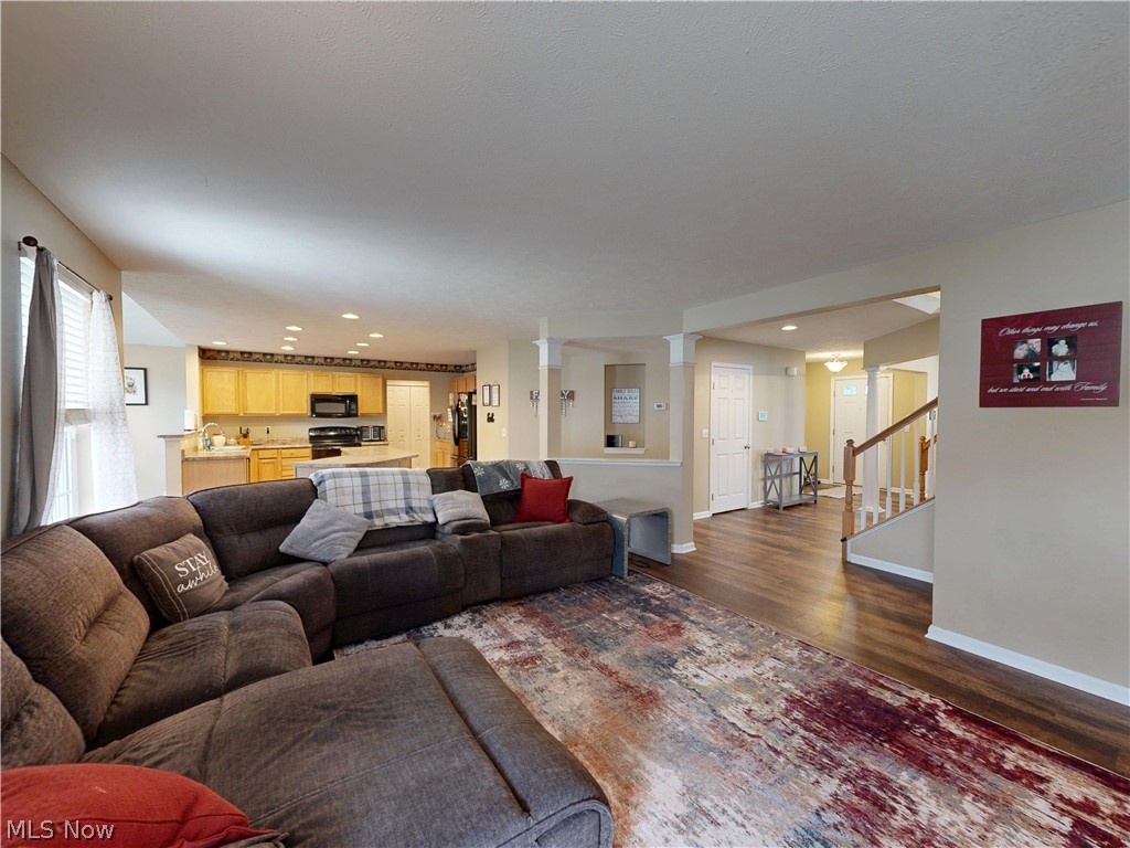231 S Settlers Lane Painesville OH 44077