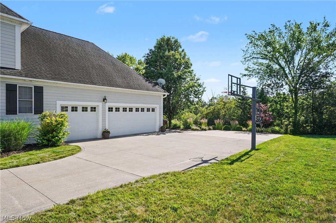 1933 Rock Creek Akron OH 44333