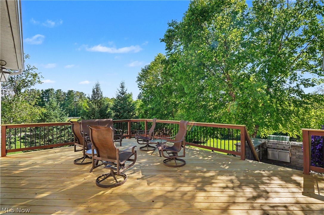 1933 Rock Creek Akron OH 44333