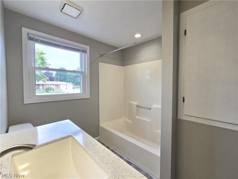 415 31st Street SW Barberton OH 44203
