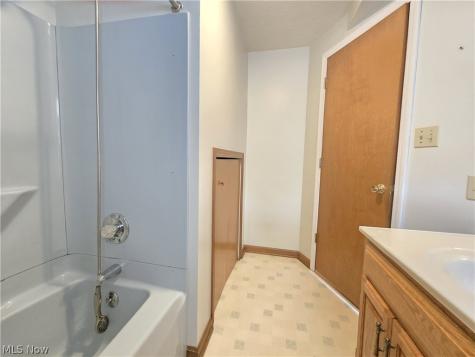 415 31st Street SW Barberton OH 44203