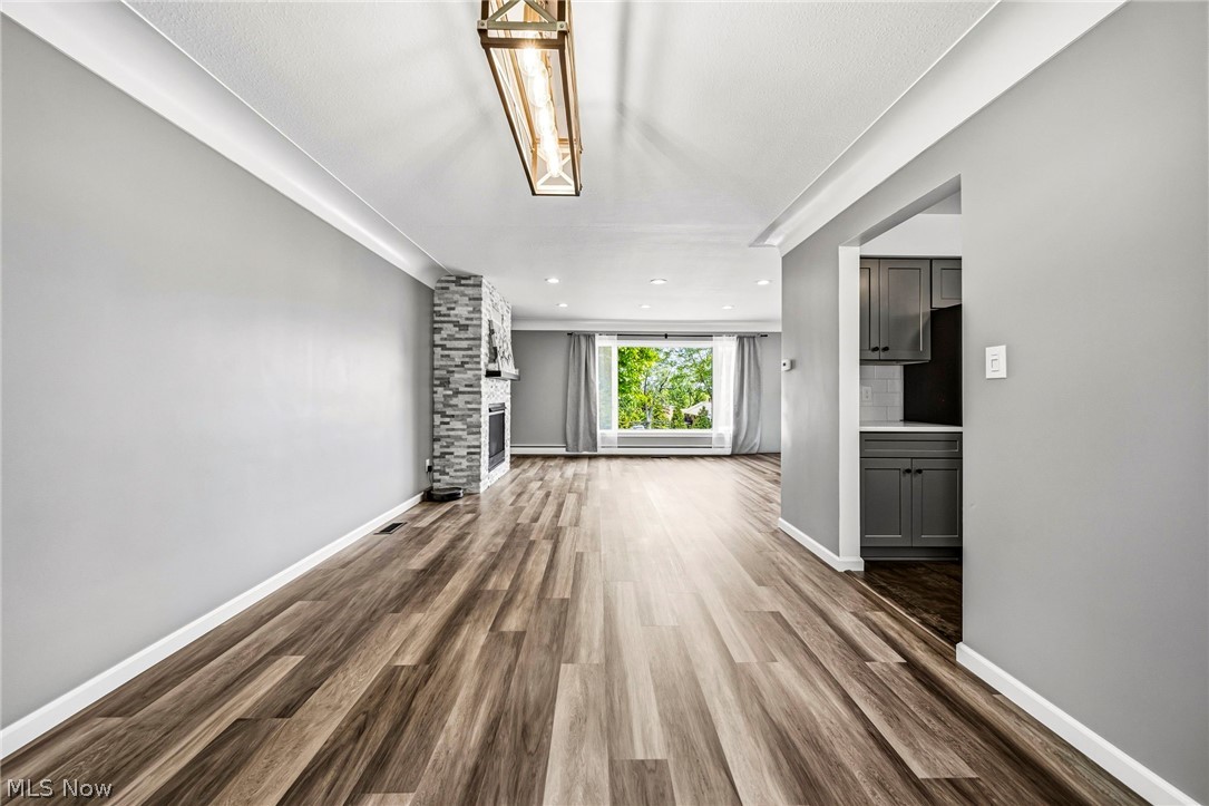 8074 Farview Oval Brecksville OH 44141