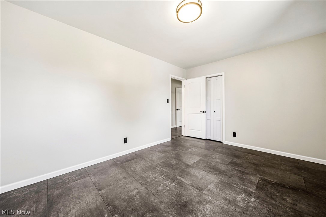 8074 Farview Oval Brecksville OH 44141