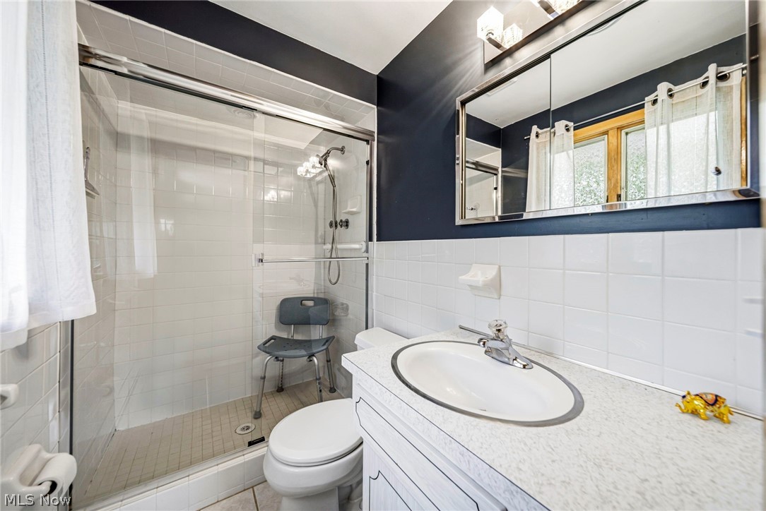 8074 Farview Oval Brecksville OH 44141