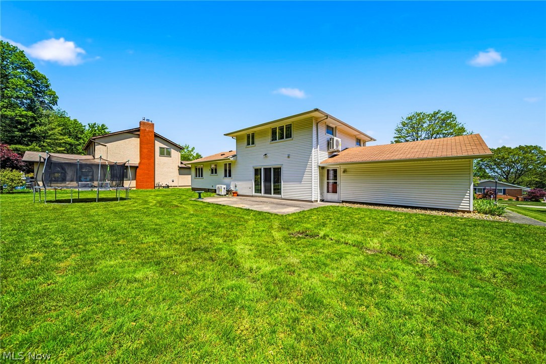 8074 Farview Oval Brecksville OH 44141