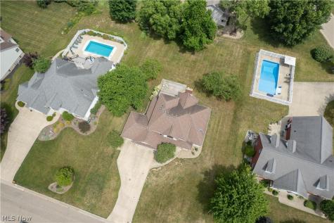 8521 Gentry Street NW Massillon OH 44646