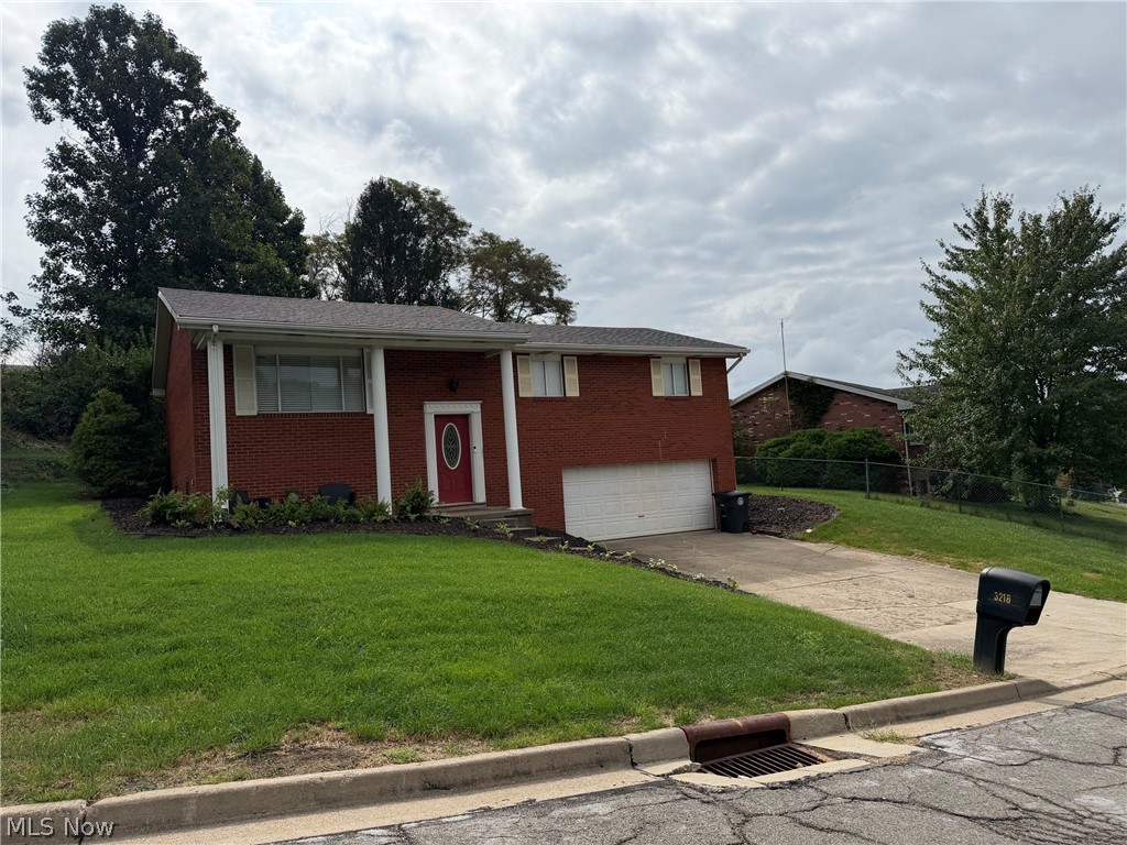 3218 Saint Charles Drive Steubenville OH 43952