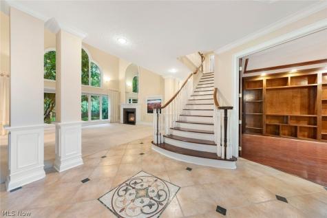 1551 Stone Court Westlake OH 44145
