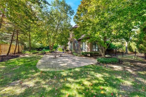 1551 Stone Court Westlake OH 44145