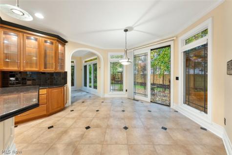 1551 Stone Court Westlake OH 44145