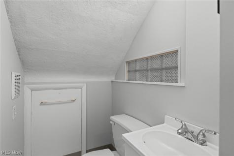 3322 E Fairfax Road Cleveland Heights OH 44118