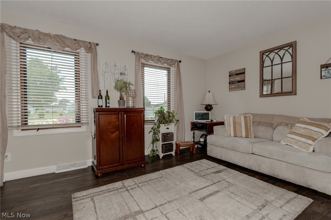 397 Connie Court Eastlake OH 44095