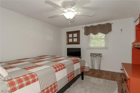 397 Connie Court Eastlake OH 44095