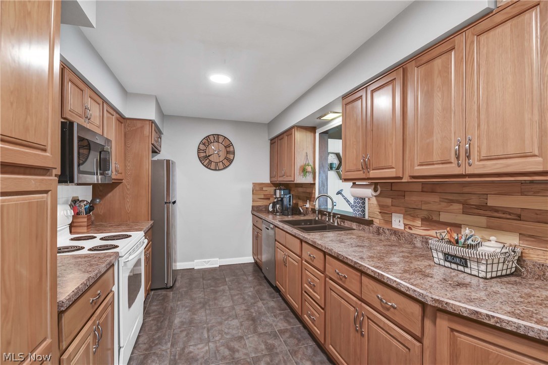 183 Sunrise Drive Amherst OH 44001