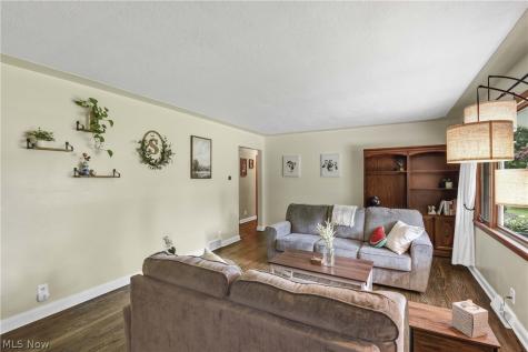 183 Sunrise Drive Amherst OH 44001