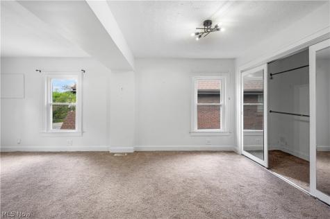 371 Merriman Road Akron OH 44303