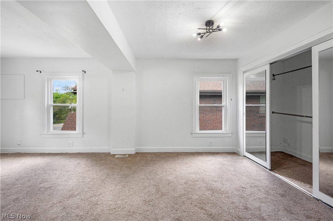 371 Merriman Road Akron OH 44303