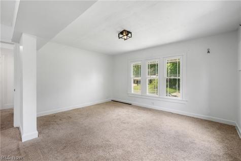 371 Merriman Road Akron OH 44303