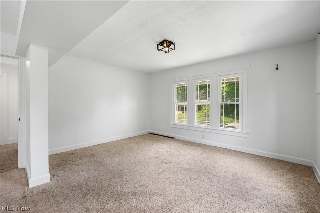 371 Merriman Road Akron OH 44303