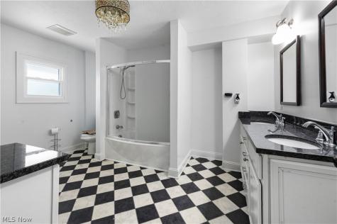 371 Merriman Road Akron OH 44303